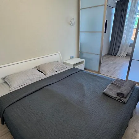 Pearl 44, Kamanina Apartment *