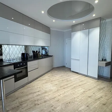 Apartment Pearl 44, Kamanina