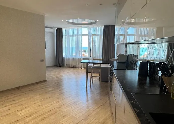 Pearl 44, Kamanina *